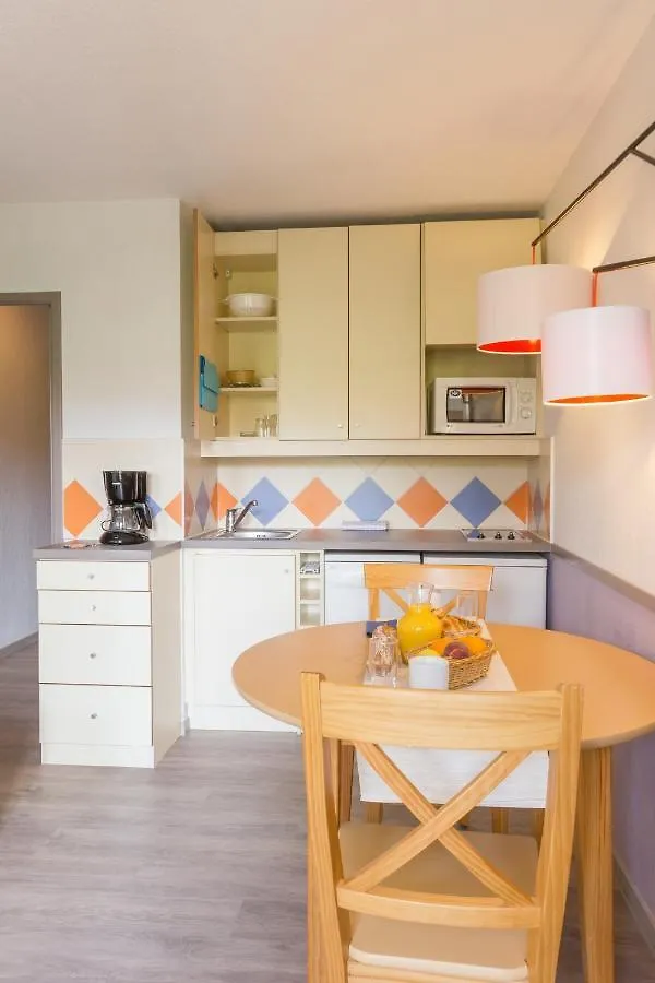 Residence Pierre & Vacances Les Citronniers Menton 3*,  France